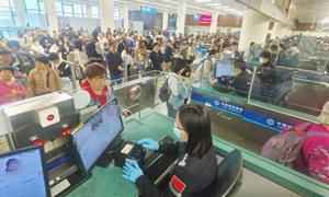 皇岗边检站多措确保春节假期口岸安全顺畅通关工作