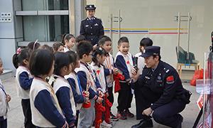 沙头角边检站庆祝“中国人民警察节”活动“警”彩纷呈