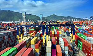 盐田边检站硬核举措助跑世界级大港