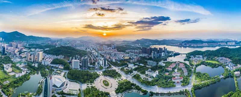 黄石市航拍图.jpg