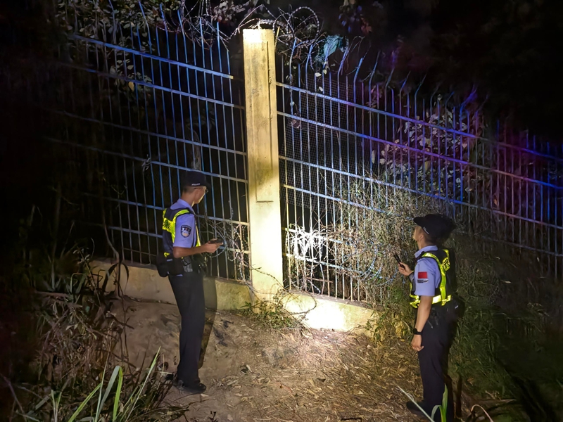 夜间巡逻.jpg 夜间巡逻.jpg