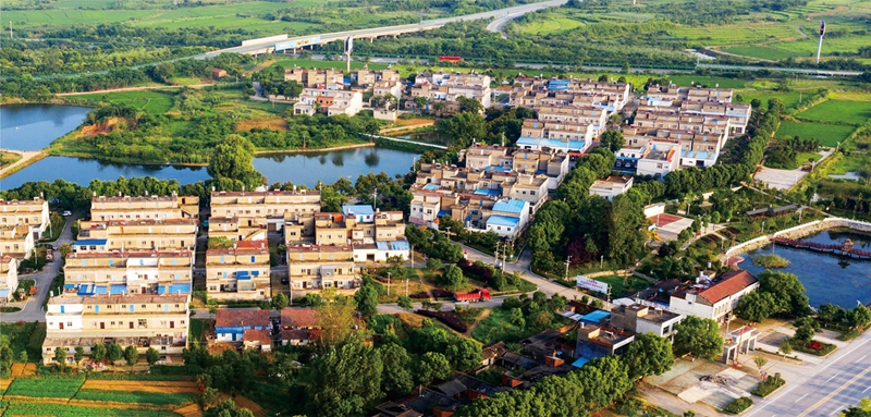 仙桃市的全国文明村镇——皂市镇泉堰村_副本.jpg 仙桃市的全国文明村镇——皂市镇泉堰村_副本.jpg