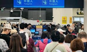 皇岗边检昼夜高效服务助全球客商慕名而来满载而归