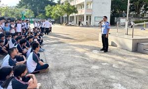 “警”色相伴，超有爱！潮州边检站解锁校园共建新姿势