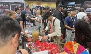 展会现场堪比明星签售！湖北随州香菇GOODLUCK酱成北美达人心头好