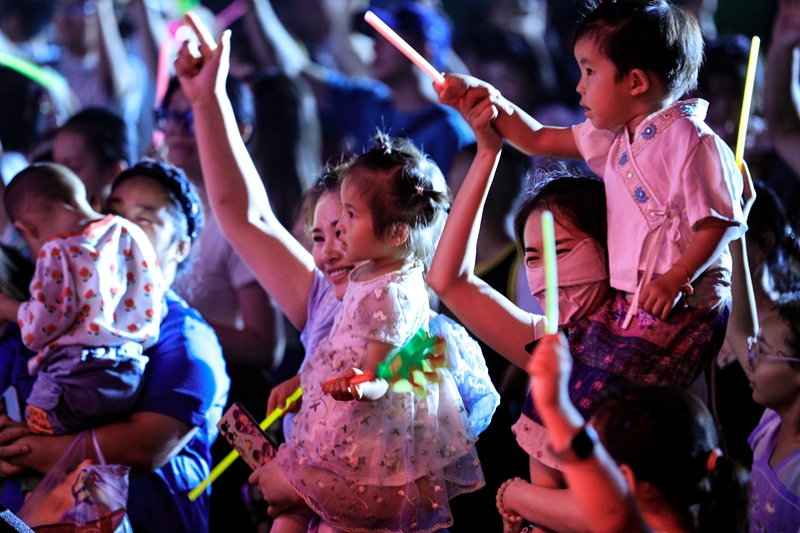 2023年7月15日，新疆生产建设兵团第十二师“兵地融合情 礼赞新时代”首届头屯河谷兵地文化艺术节启幕。（第十二师融媒体中心供图）.jpg