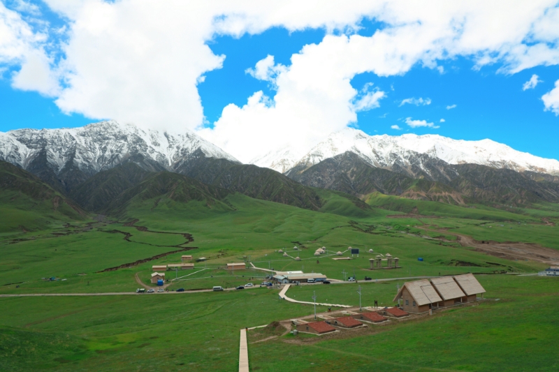 新疆生产建设兵团第十四师昆玉市昆仑山大峡谷景区航拍图。 刘秋月摄.jpg