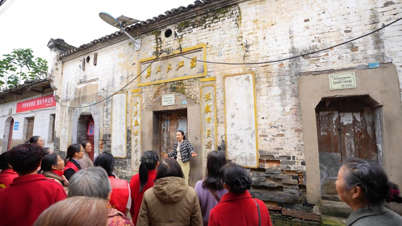 两分钟“微宣讲”.jpg 两分钟“微宣讲”.jpg