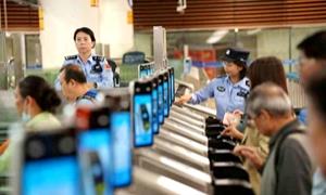 “刷脸”代替“刷证”！深圳皇岗、福田口岸139条智能通道今日启用