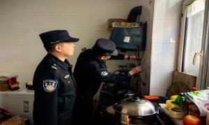 寒冬送安全 筑牢群众“温暖防线”