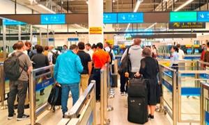 深圳皇岗边检站多措并举保障高交会客商便捷通关