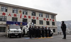 极寒淬精兵 野外砺真功