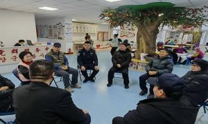 警民恳谈话平安 携手共建和谐家