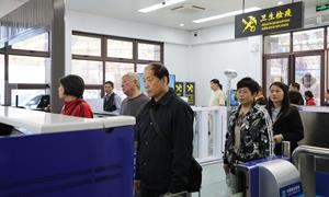 硕龙边检站保障中越德天（板约）瀑布跨境旅游合作区平稳顺畅运行