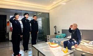 赴一场跨时空的约定，为九旬老兵暖寿辰