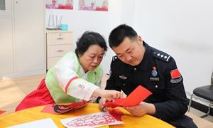 民族团结一家亲 共庆元宵话团圆