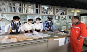 三亚边检站联合多部门开展海上巡查执法行动