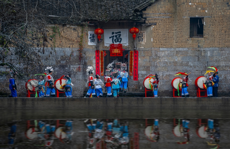 苗家迎亲（杨群 摄）.jpg