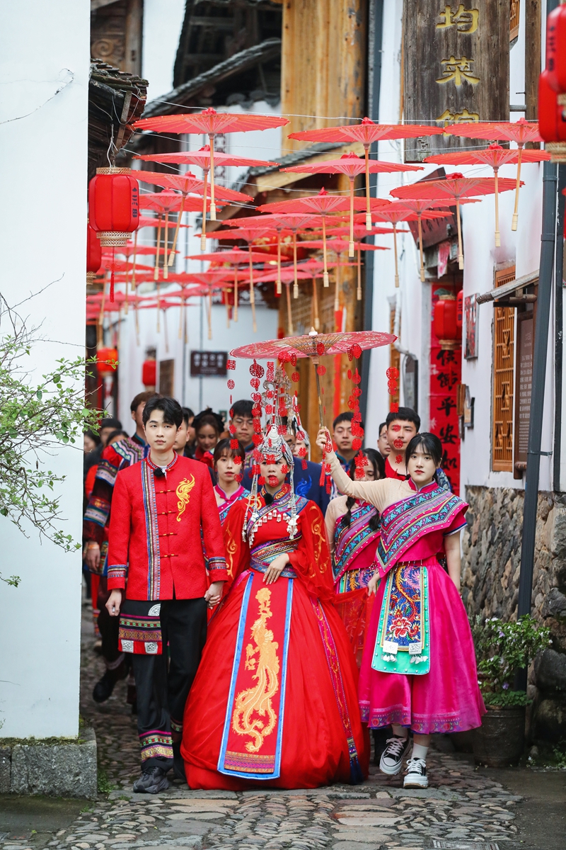 湖南卫视、芒果TV《中国婚礼-好事成双季》畲族婚礼现场.jpg