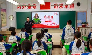 长白边境管理大队开展学雷锋系列活动