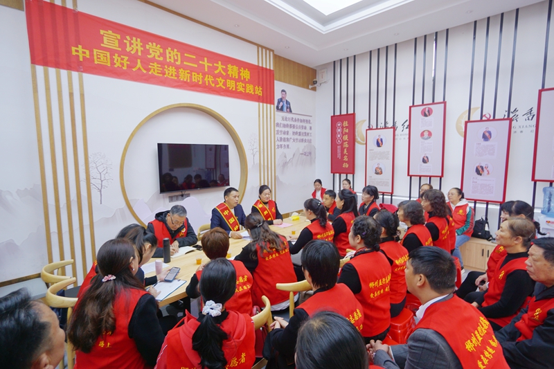 桂阳县组建好人宣讲团，开展公益宣讲，进行好人故事分享.jpg