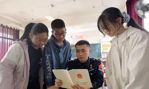 泰州边检站开展国家安全教育进校园活动