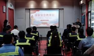 国家安全进港区 边检普法护国门
