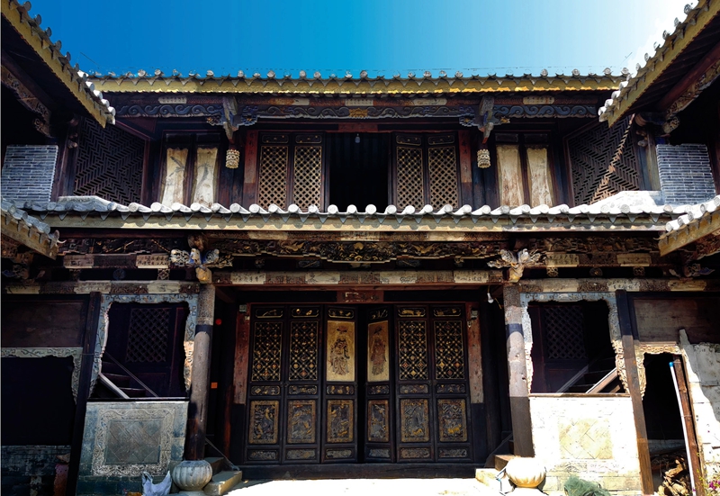 红河州建水县团山村保统府.jpg