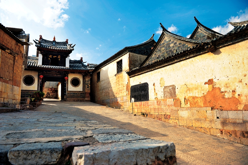 红河州建水县团山村门坊（建水县委宣传部供图）.jpg