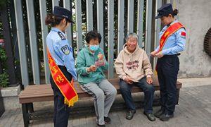 秦皇岛边检站积极开展“民法典宣传月”普法宣传活动