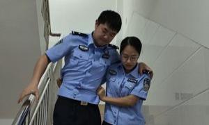 夫妻同奏戍边青春之歌