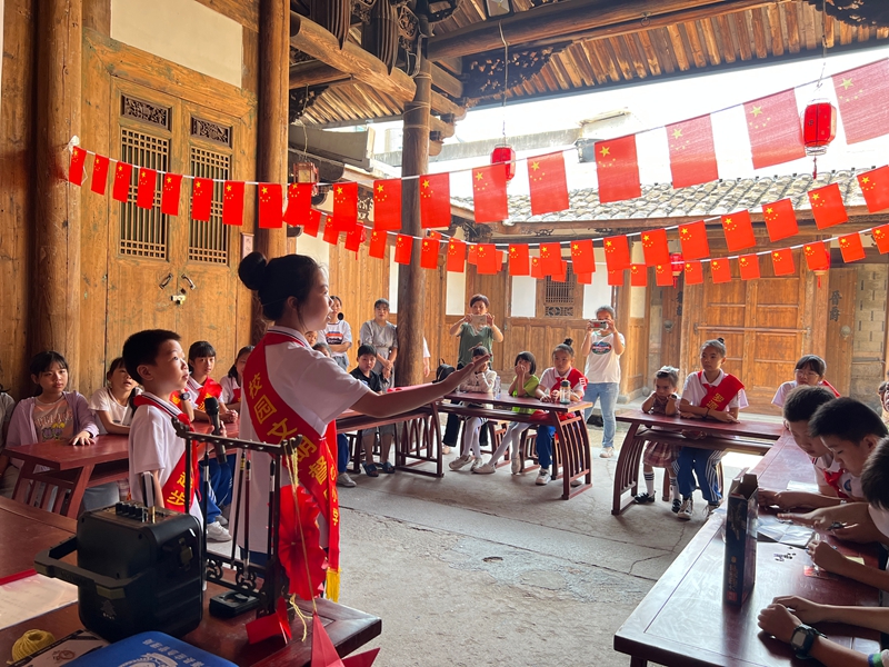 福州市罗源县起步镇古厝改成居民学习、活动的场所.jpg