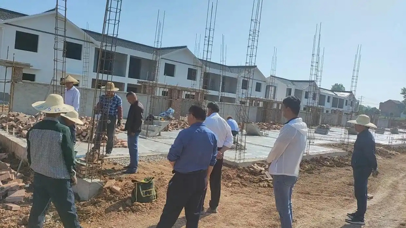 百村联盟成员平定县尚怡村新家园“拔地而起”.jpg