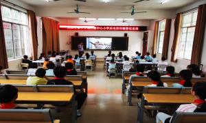 反诈“警”色进校园 共筑校园“防护网”