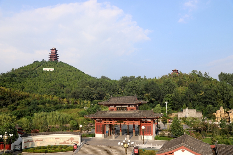 陕西省商洛市商南县鹿城公园-县城管局供图.jpg 陕西省商洛市商南县鹿城公园-县城管局供图.jpg