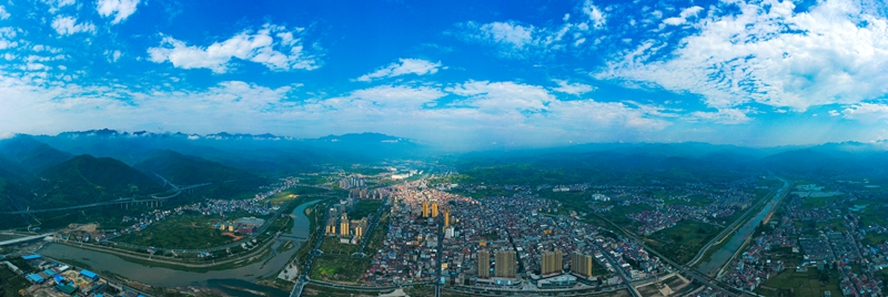陕西省安康市汉滨区恒口镇全景+安康市住建局供图.jpg 陕西省安康市汉滨区恒口镇全景+安康市住建局供图.jpg