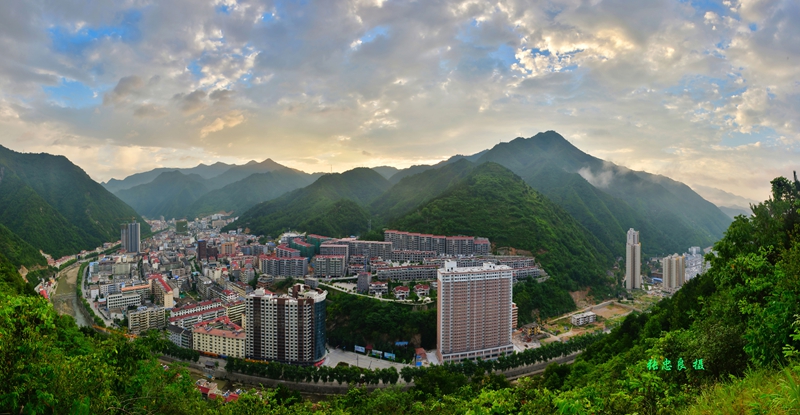 陕西省商洛市柞水县魅力山城-张忠良摄.jpg
