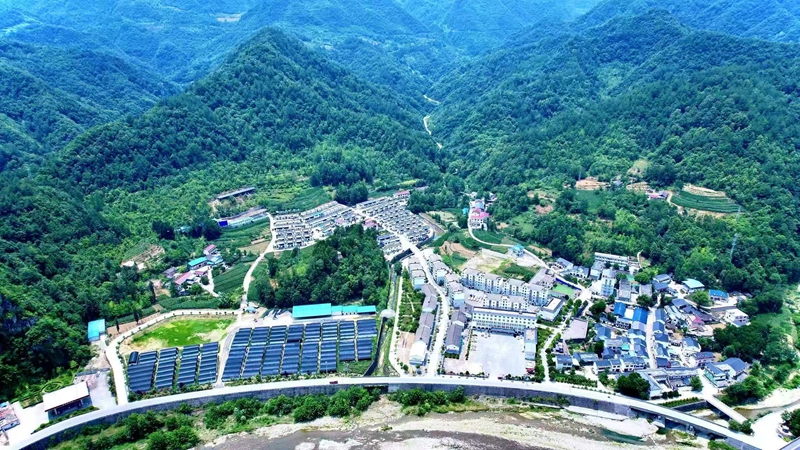 黑河镇全景.jpg