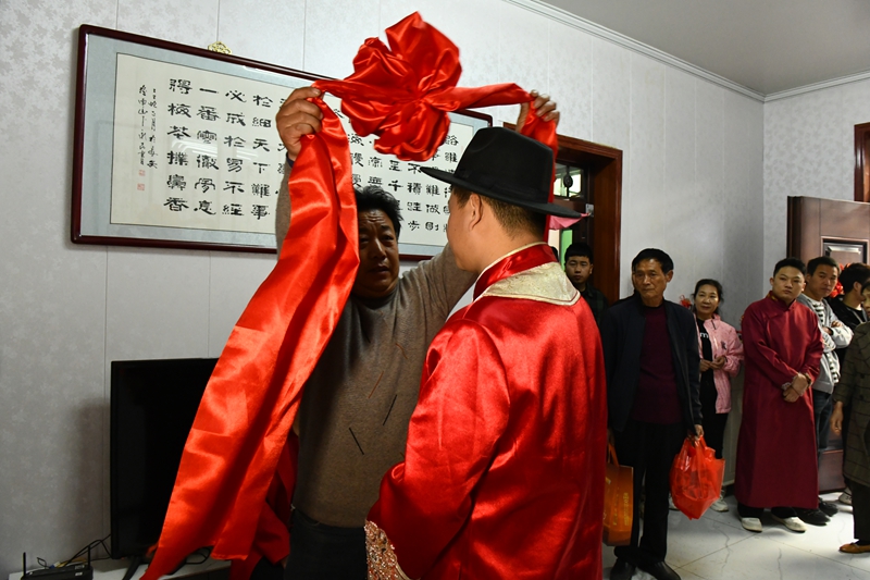 陕西省西安市蓝田县仿古婚礼现场-王建章 摄.jpg