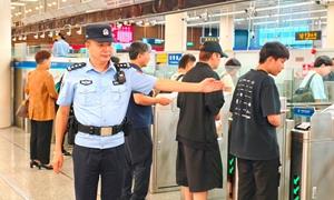 民警黄国春：从“橄榄绿”到“藏青蓝”的赤诚坚守