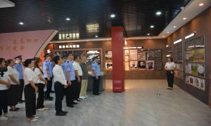观展馆聆听先辈故事 立誓言恪守使命担当