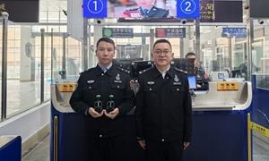 验迄章，即刻送到！