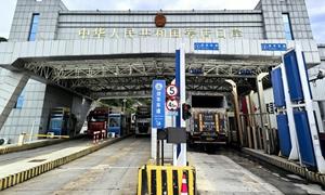 爱店口岸通关跑出“加速度”！上半年进出境货运车辆破7万辆次