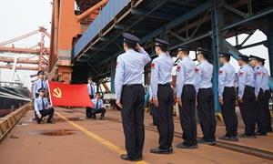 曹妃甸边检查站开展“循足迹 学思想 促改革”主题研学之旅活动