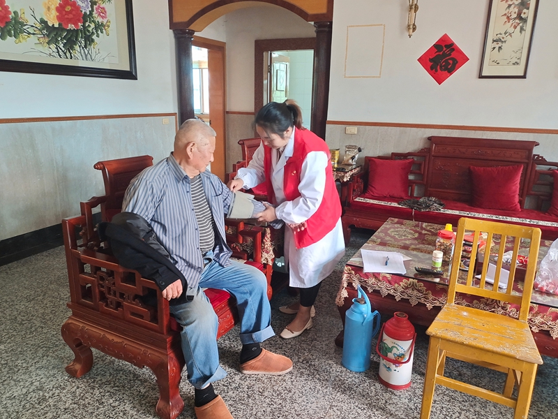 江苏省无锡市宜兴市南庄村志愿服务队开展“互助养老”.jpg 江苏省无锡市宜兴市南庄村志愿服务队开展“互助养老”.jpg