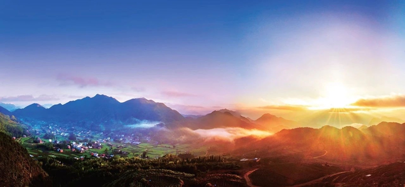 和春村全景.jpg