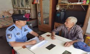 入户走访听“民意” 筑牢警民“连心桥”
