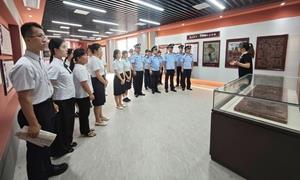 宁明边境管理大队联合驻地单位开展爱国主义教育活动