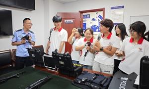 吉林省大学生志愿服务西部计划志愿者走进长白山池南边境派出所