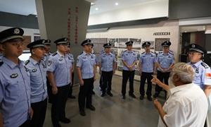 唐山边检站喜峰口寻迹 传承大刀精神铸牢忠诚警魂